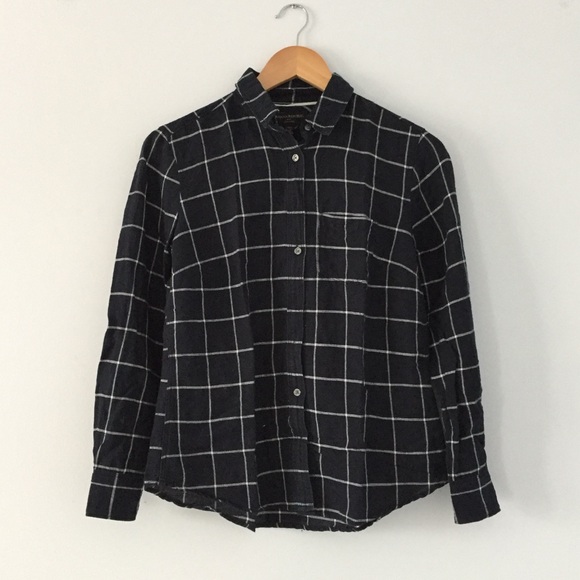 Banana Republic Grid Pattern Navy Button Up Shirt - Picture 1 of 3